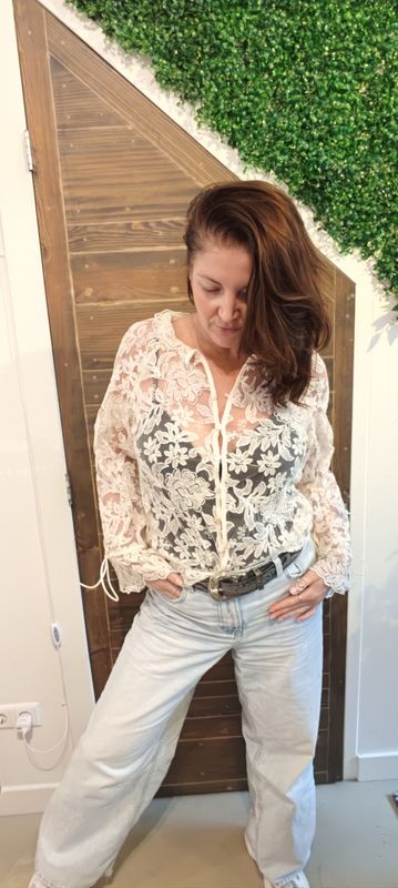 Wendy´s Pretty lace blouse in crème Wendy´s Pretty lace blouse in crème