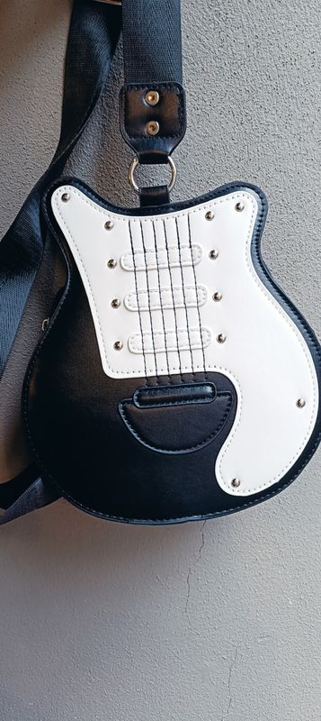Wendy's gitaar tas in zwart