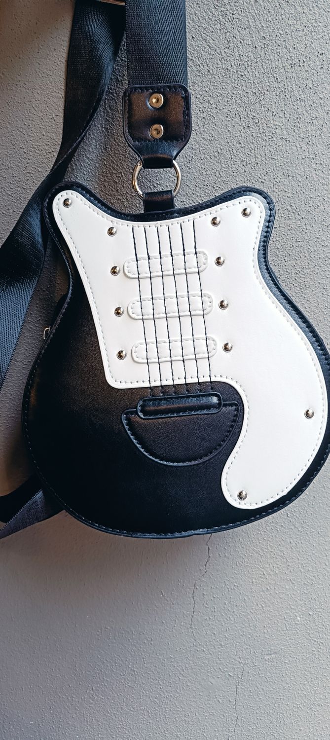 Wendy's gitaar tas in zwart