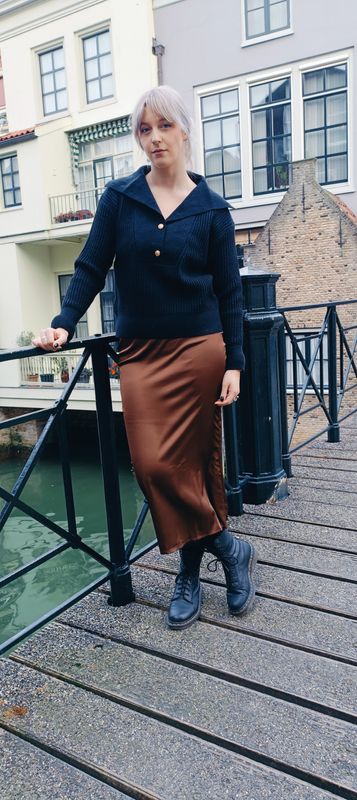 Wendy´s Satin rok in bruin Wendy´s Satin rok in bruin