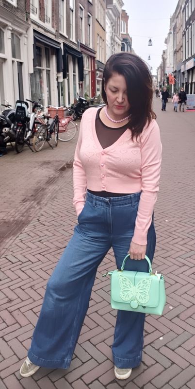 Banned Love dream vest in roze Banned Love dream vest in roze