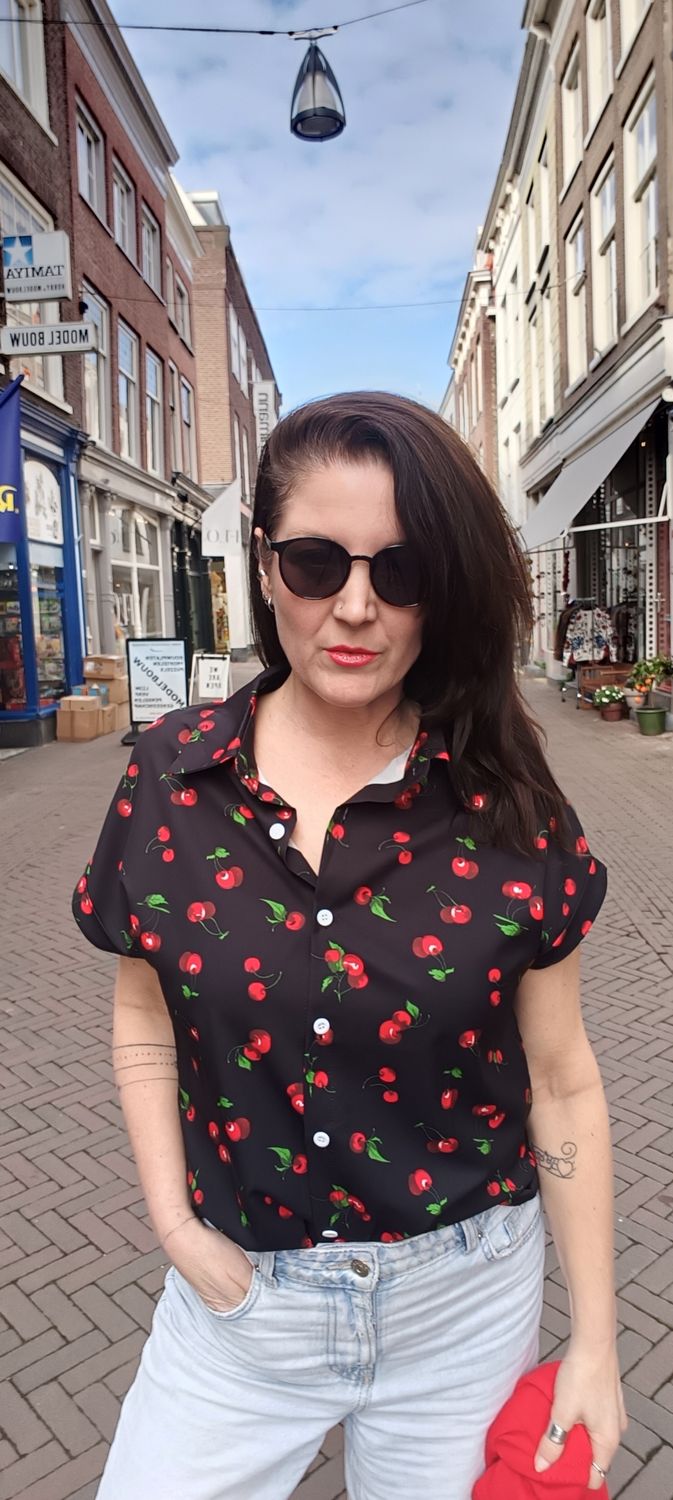 Wendy´s Cherry blouse