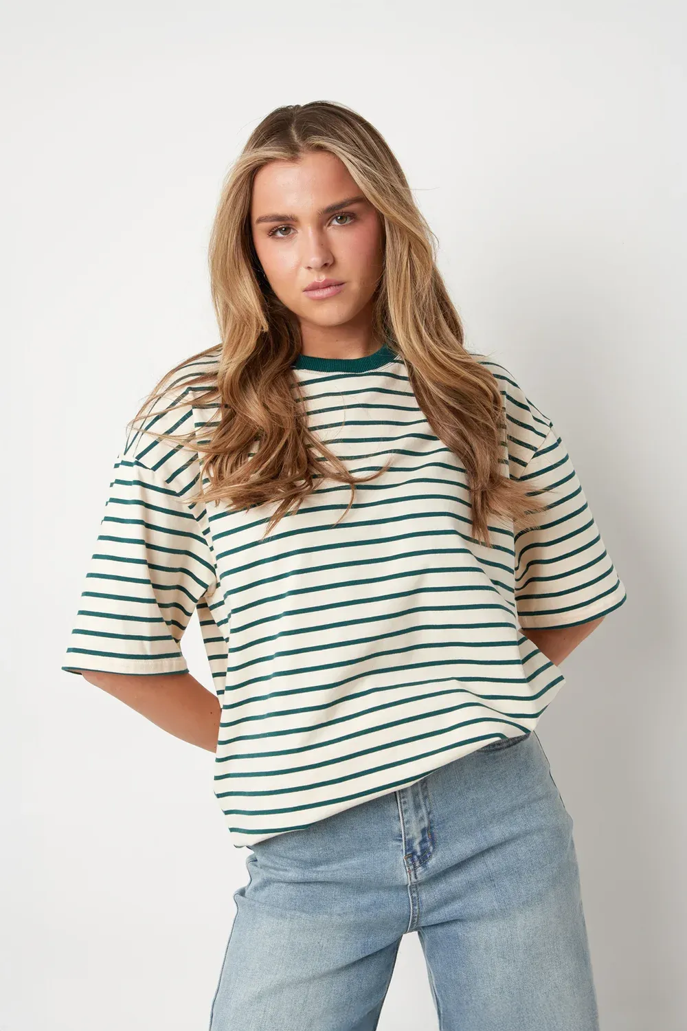 No Brnd Colorful striped t-shirt in groen