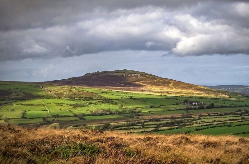 "Foel Drygarn, Preseli" ("Hill of Three Cairns"), Sir Benfro (Pembrokeshire)