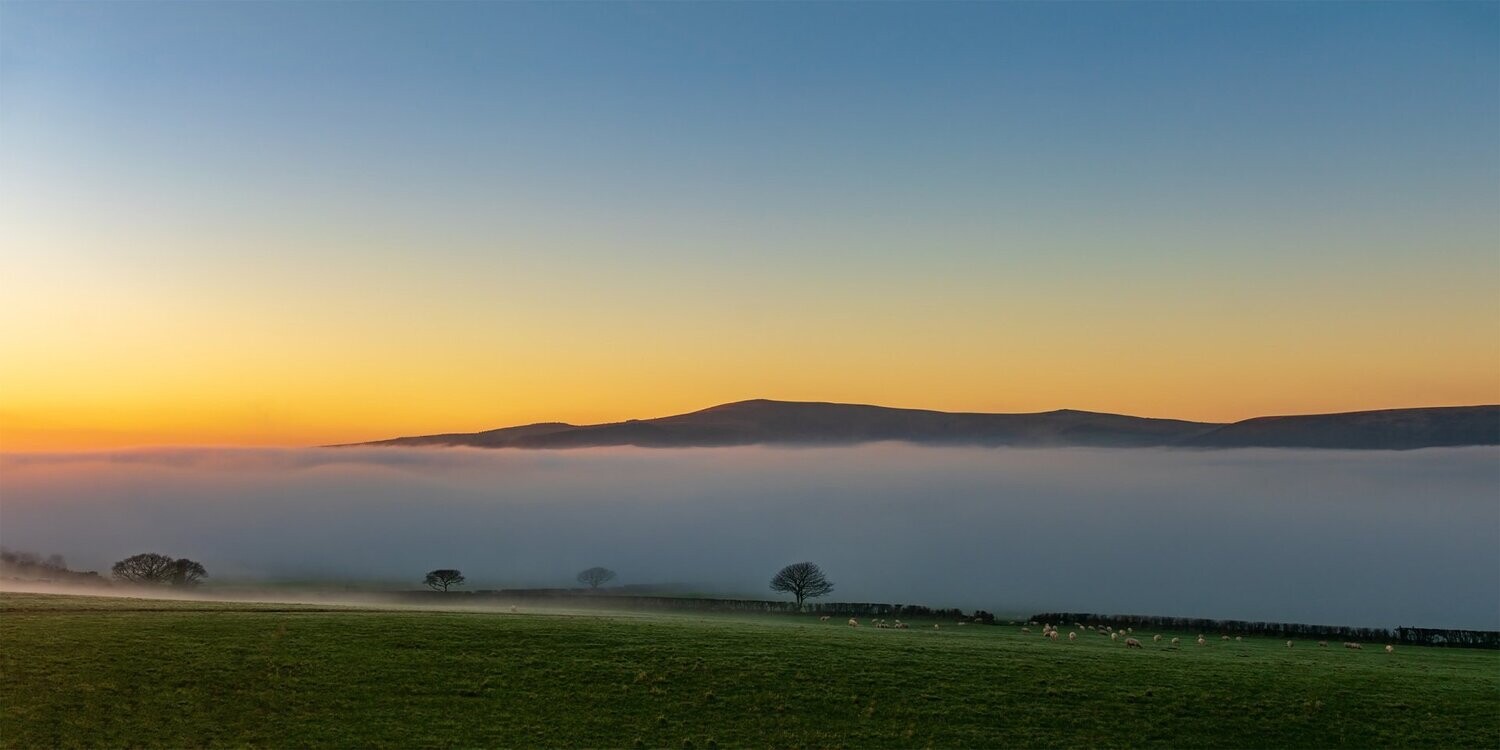 Gorchudd Rhwng y Bydoedd - Mynydd Preseli, Sir Benfro