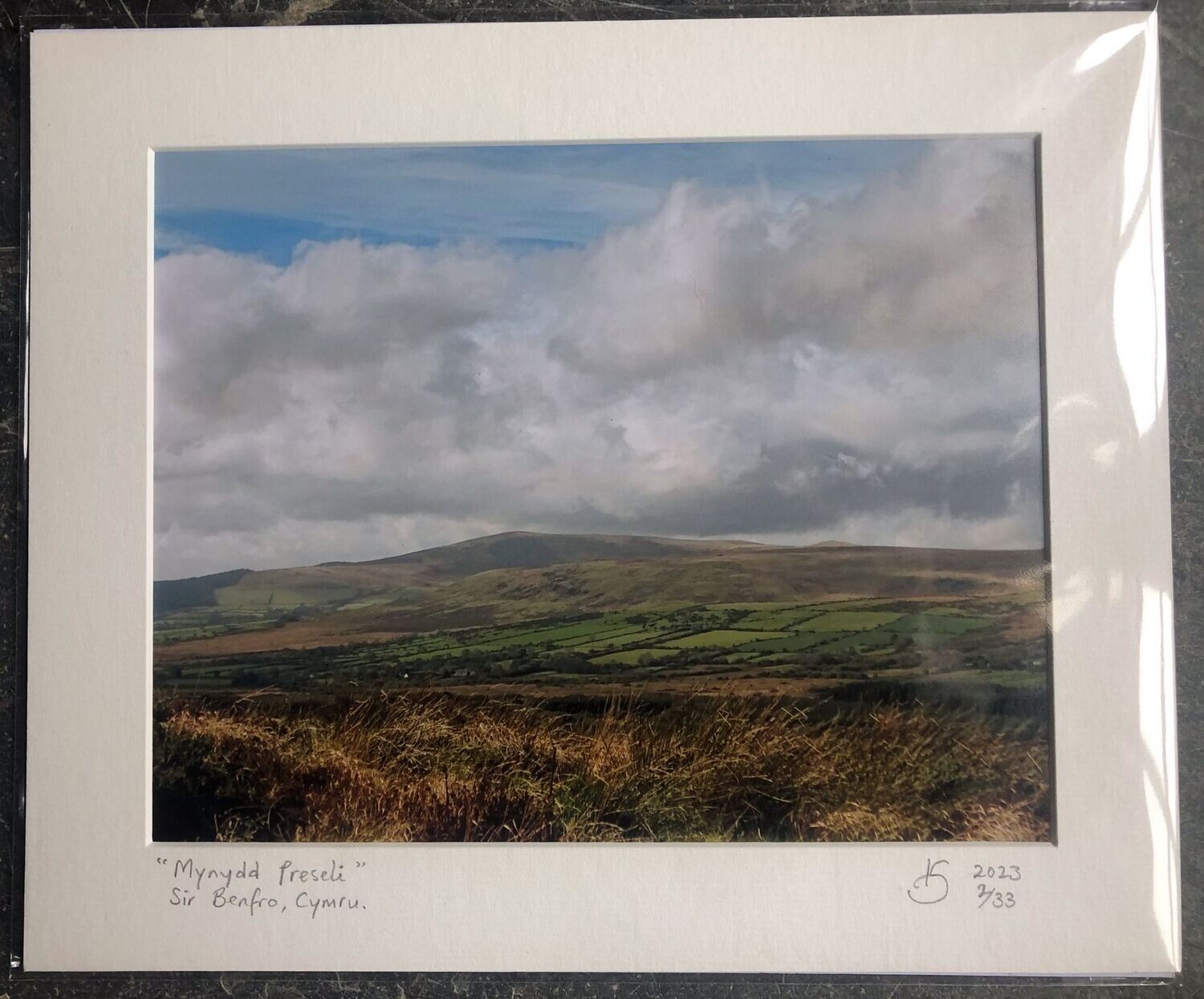 "Mynydd Preseli" – Sir Benfro.