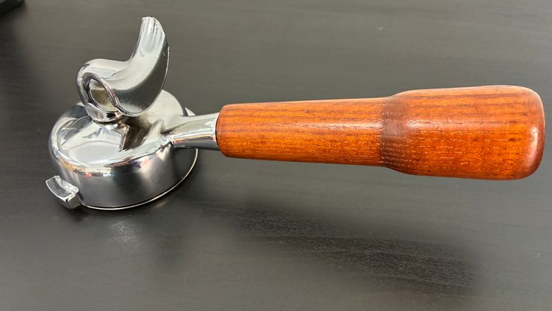 Dual-spout portafilter