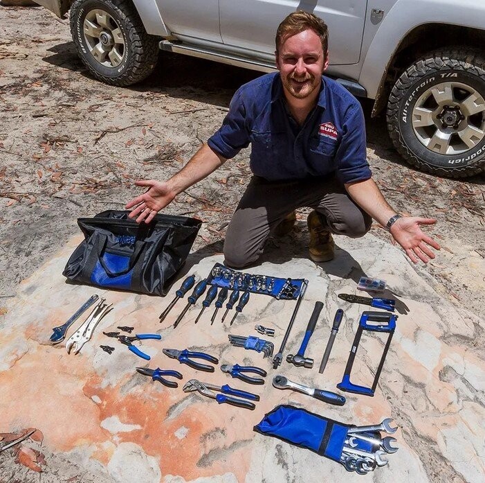 KINGS 'ULTIMATE BUSH TOOL KIT' OUTILLAGE Complet 150 pièces