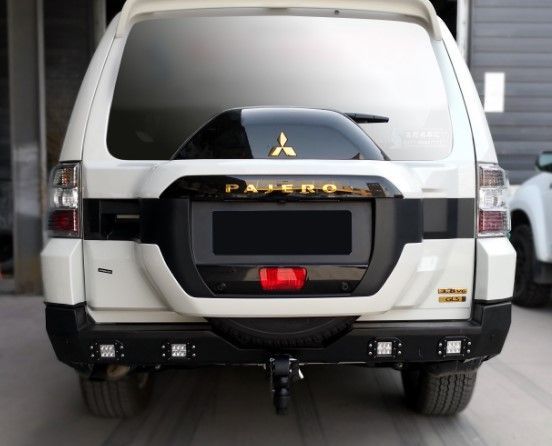 PARE-CHOC AR MITSUBISHI V98 + ATTELAGE U.S.