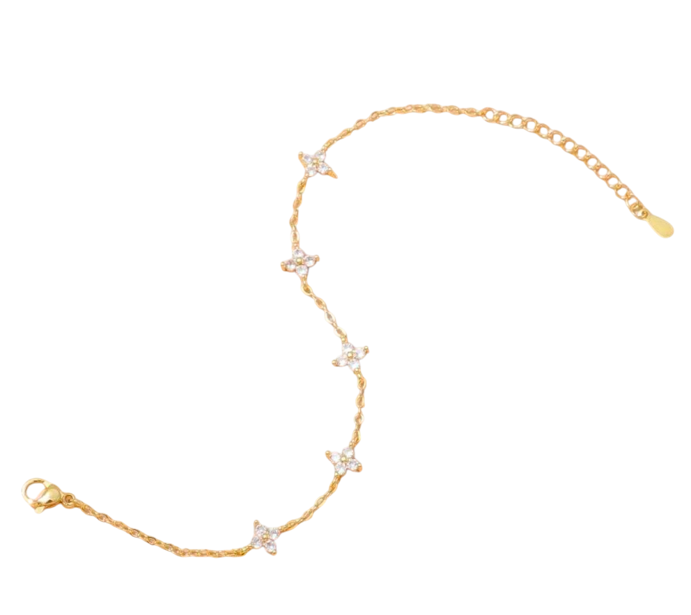 Flower Diamond Bracelet 𝘸𝘢𝘴 𝘙149
