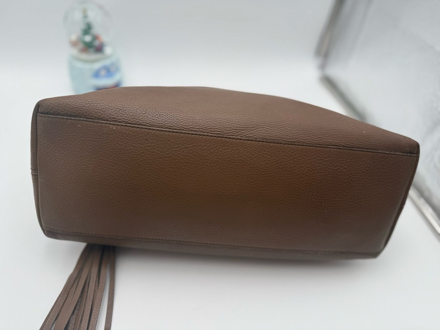 Gucci Pebbled Calfskin Medium Soho Chain Strap Shoulder Bag Tote Brown