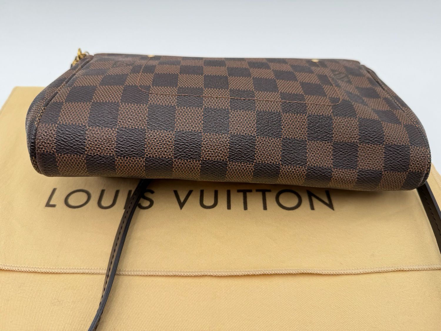 Louis Vuitton Damier Ebene Favorite Mm Flap