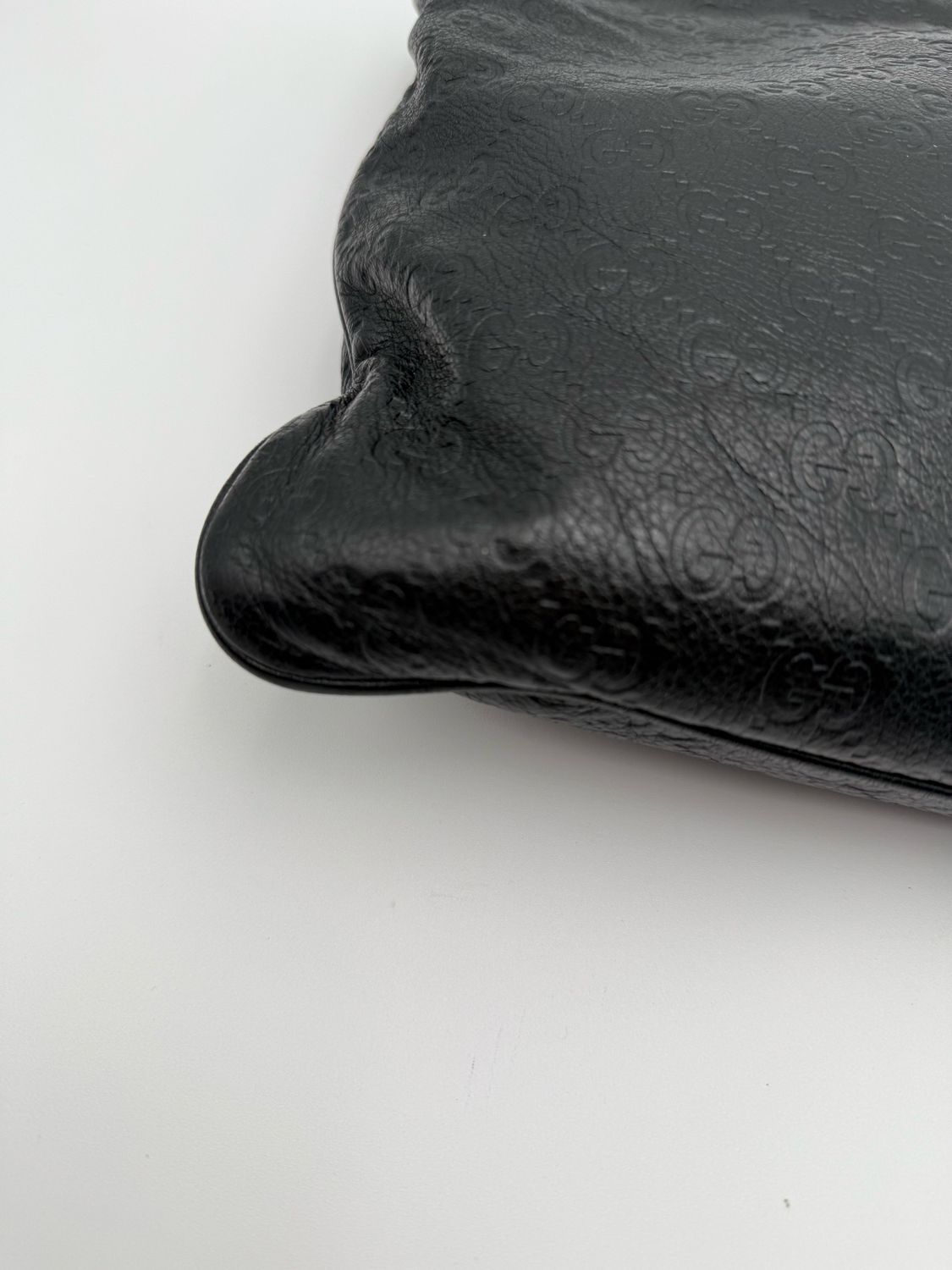 Gucci Monogram Leather Flat Messenger Guccissima Crossbody Black Unisex