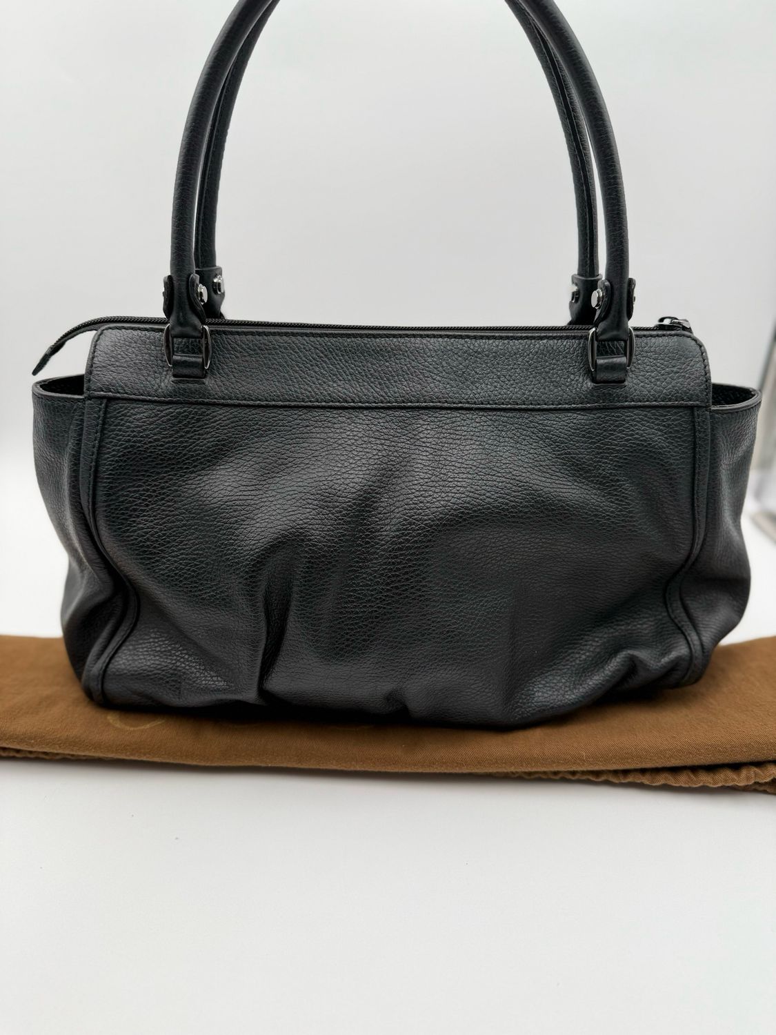 Gucci Pebbled Abbey D-Ring tote Shoulder Bag