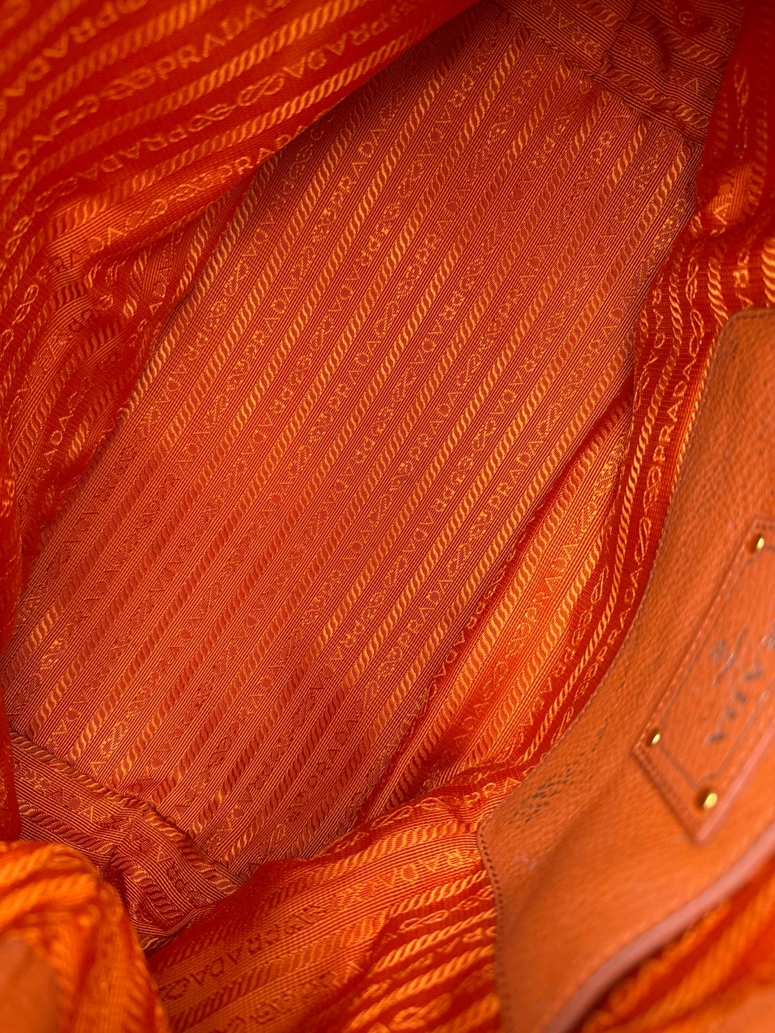 Prada Vitello Daino Convertible Shopper Tote Medium Crossbody Messenger