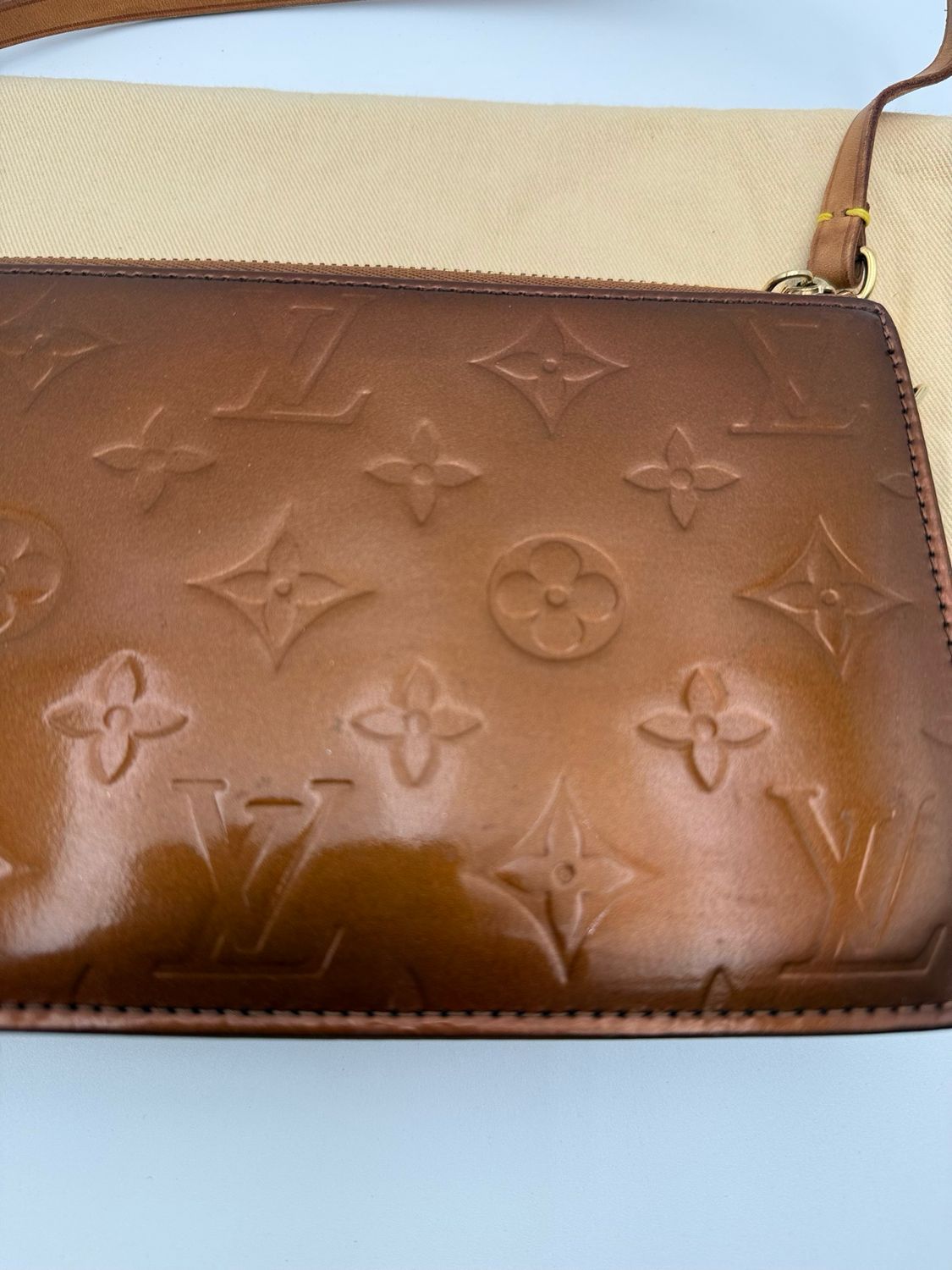 Louis Vuitton Lexington Pochette Monogram Vernis