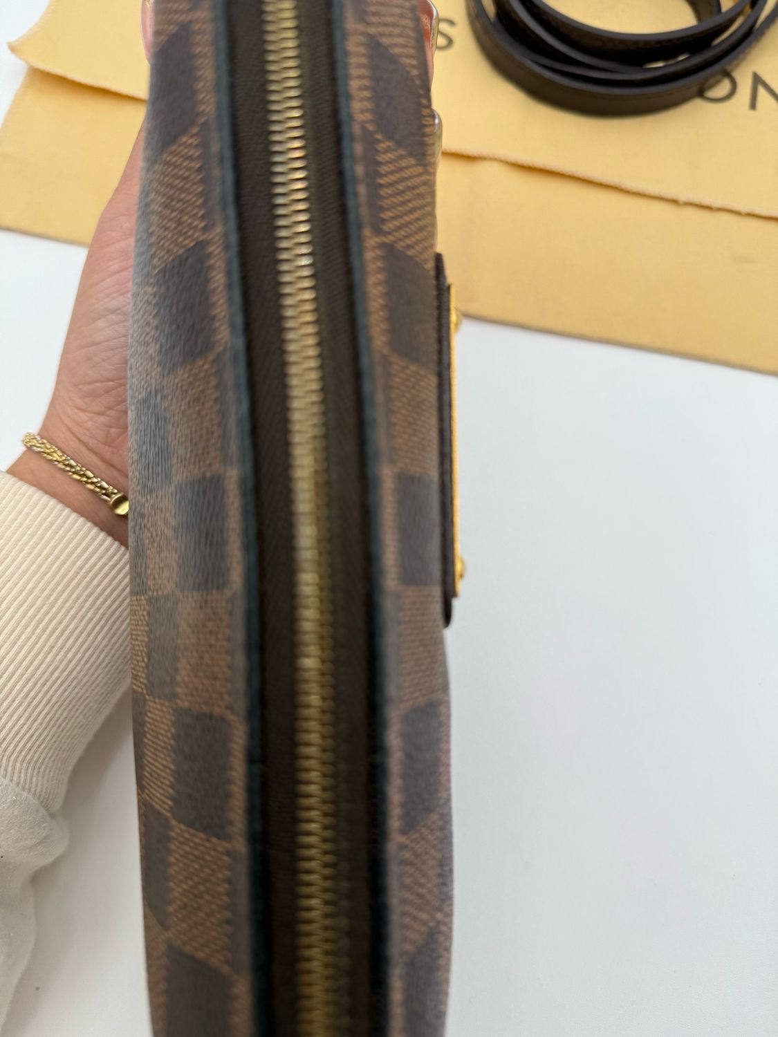 Louis Vuitton Damier Ebene Messenger Bag