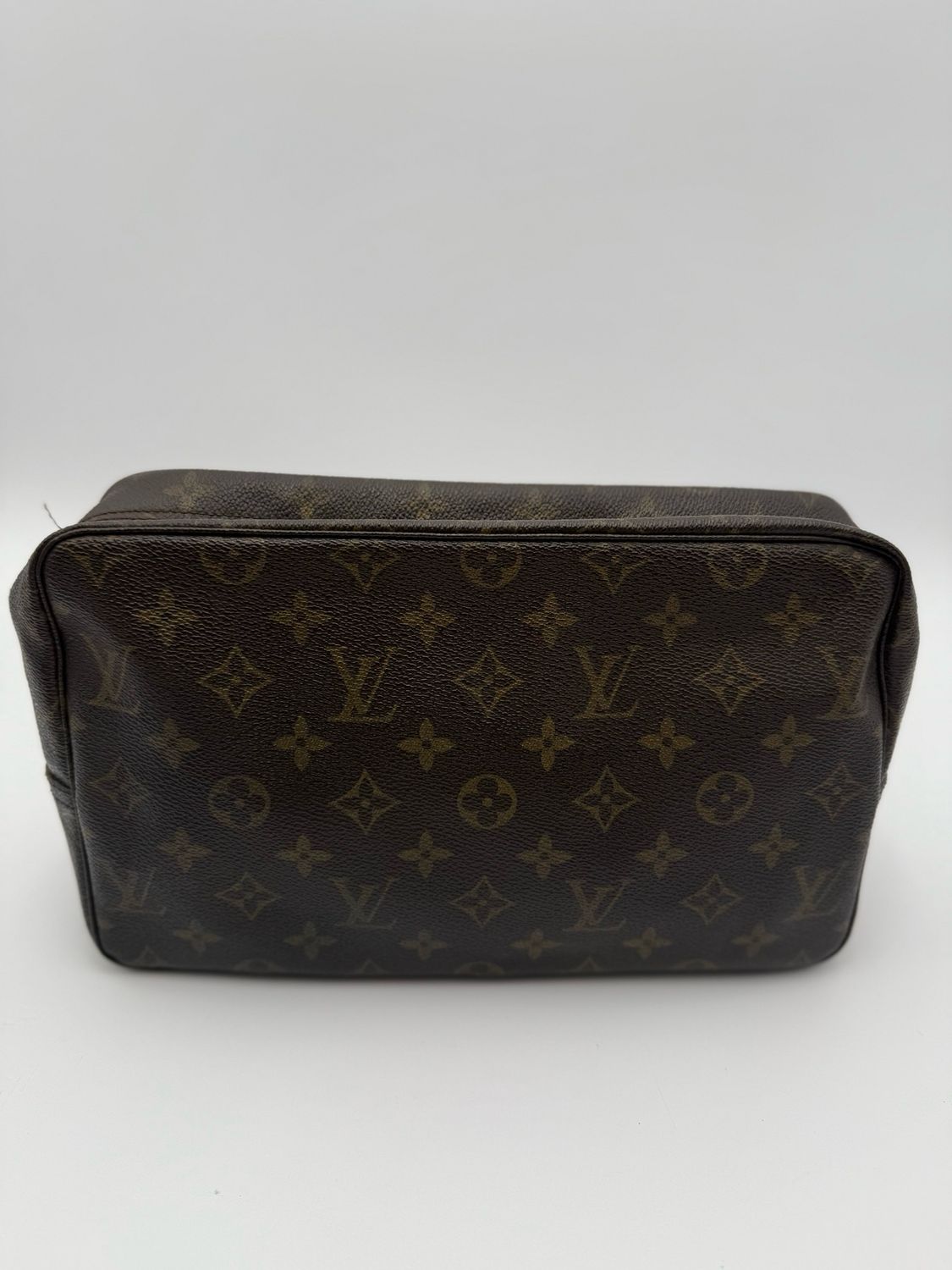 Louis Vuitton Monogram Trousse 28 Clutch Toiletry Pouch