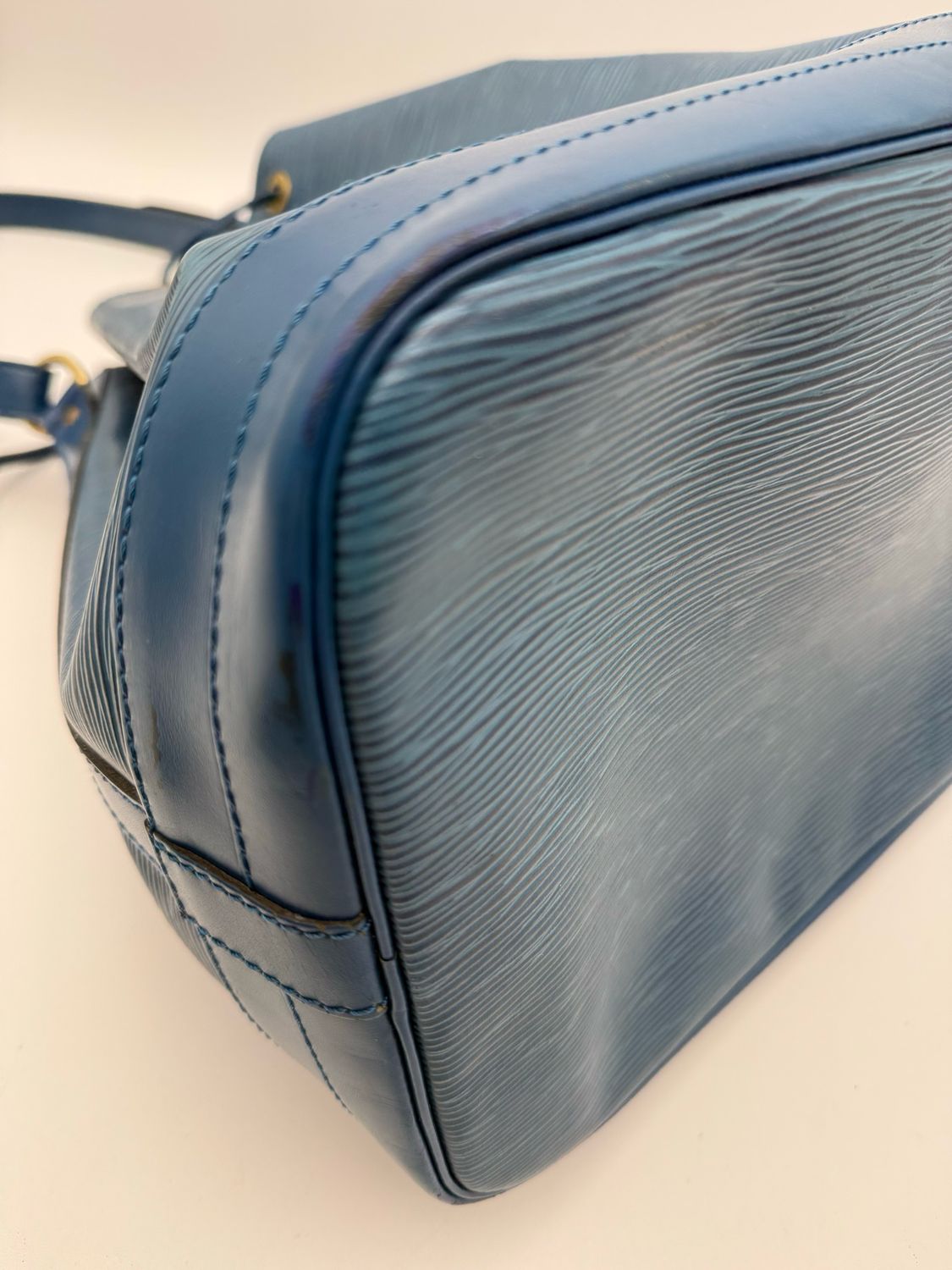 Louis Vuitton Epi Noe Gm Bucket Tote Shoulder Bag