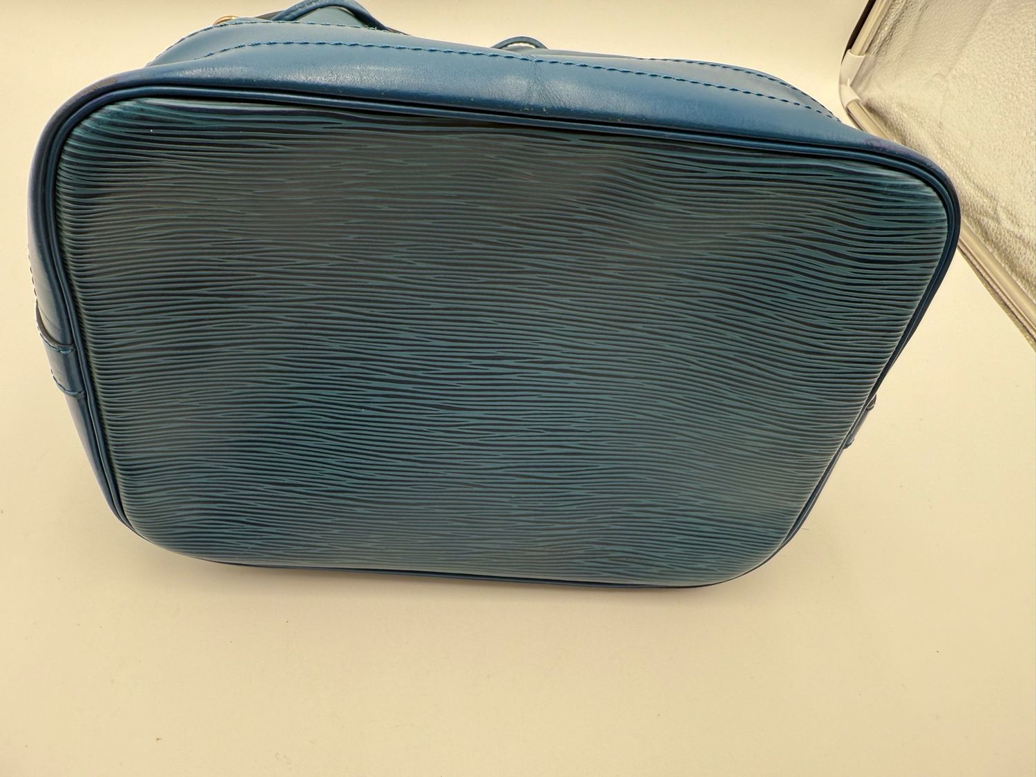 Louis Vuitton Epi Noe Gm Bucket Tote Shoulder Bag