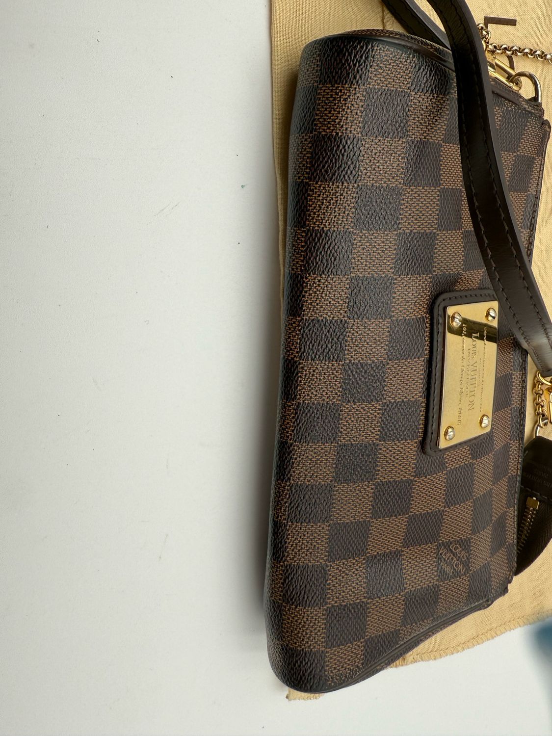 Louis Vuitton Damier Ebene Messenger Crossbody Clutch
