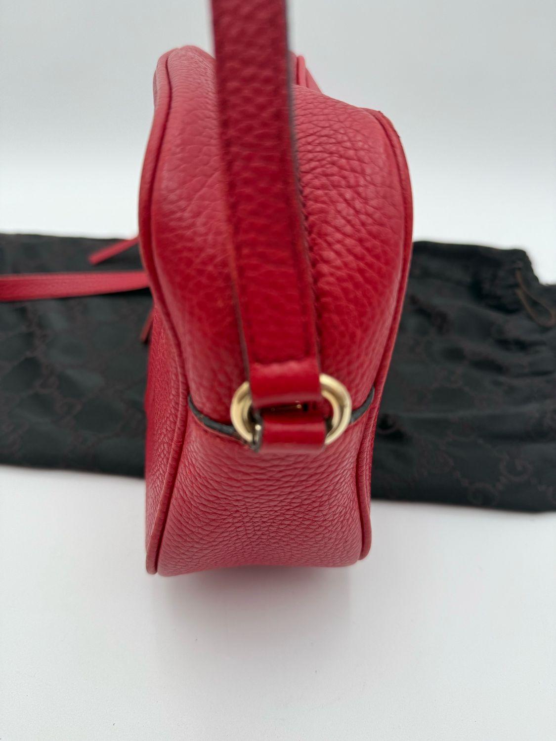 Gucci Pebbled Leather Red Soho Camera Bag