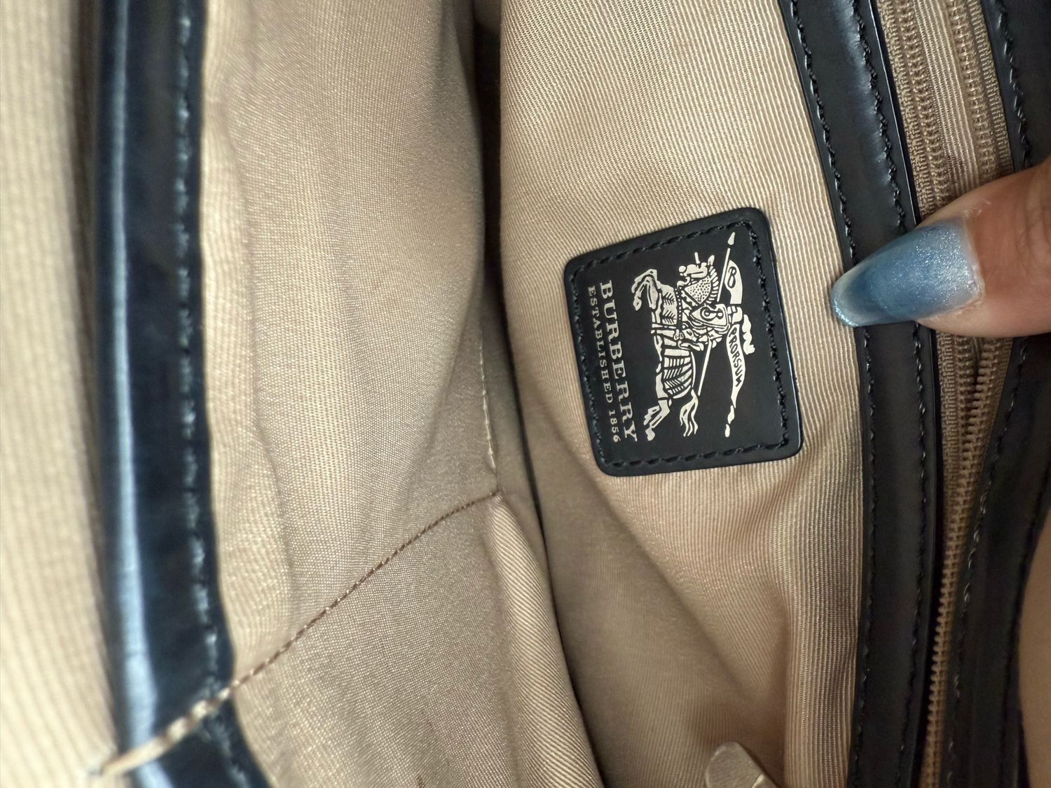 Burberry Hobo Shoulder Nova Check 