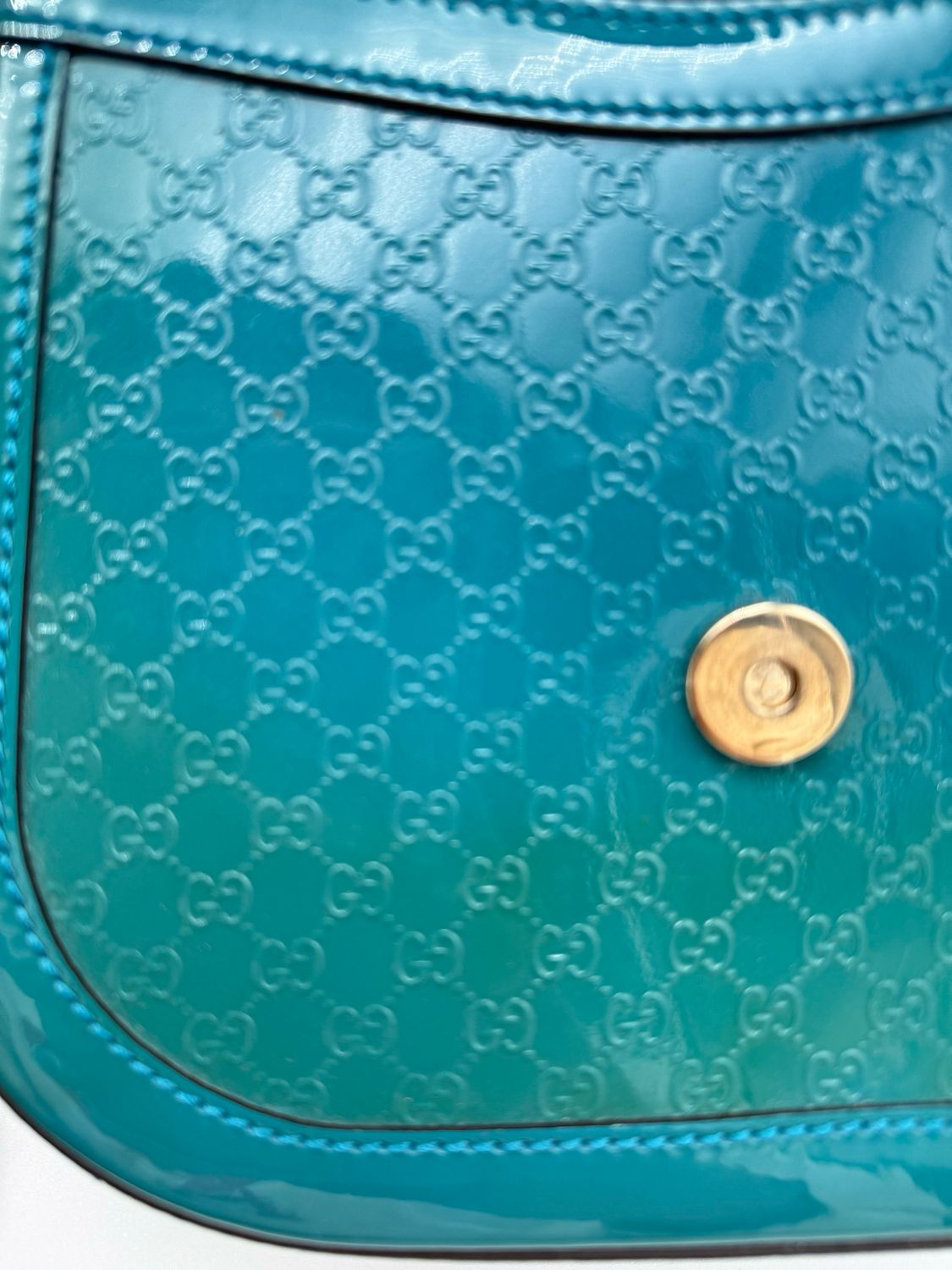 Gucci Supreme Nice Messenger Crossbody Patent Teal Small