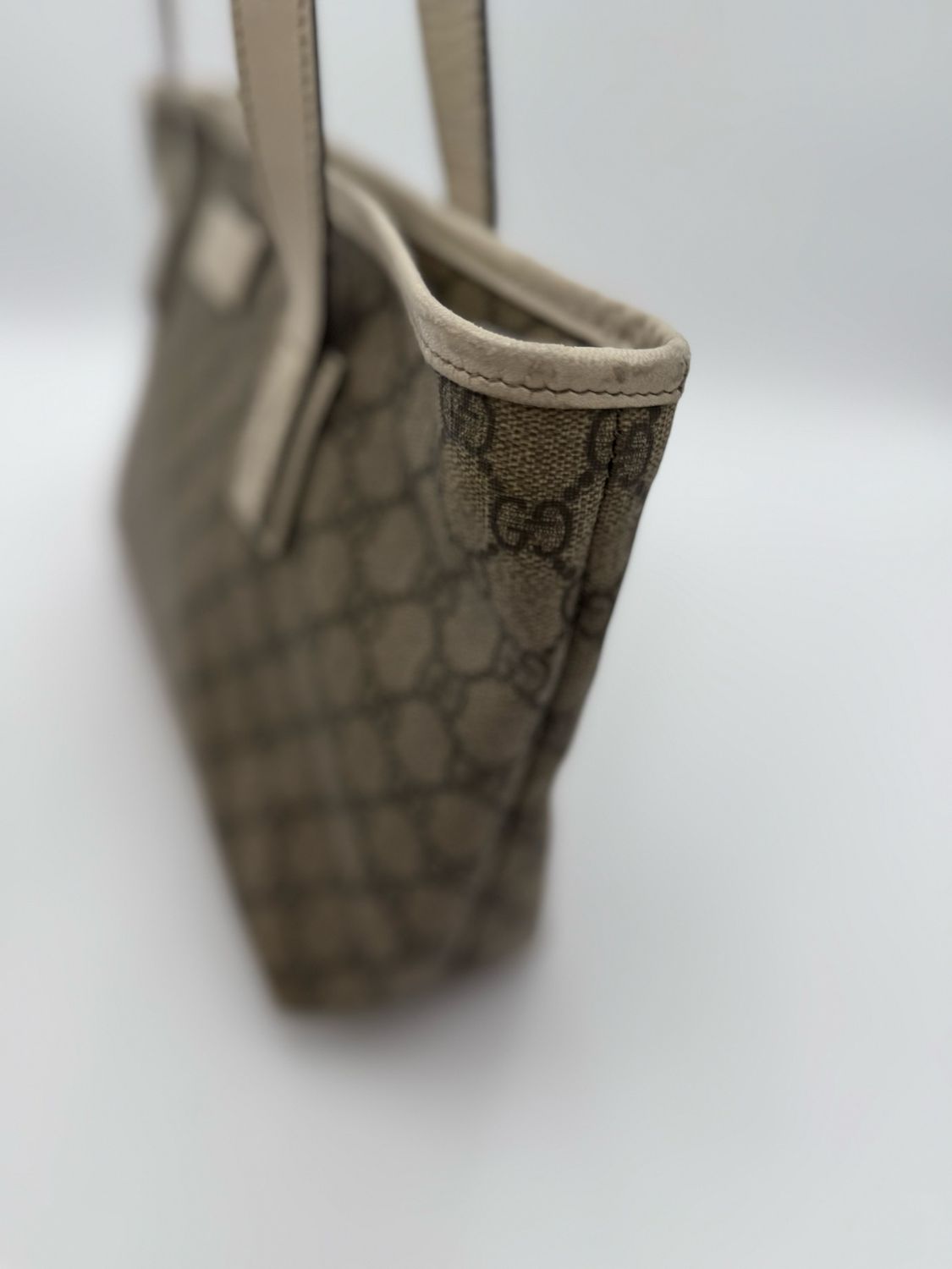 Gucci Supreme Small Tote Zipper Shoulder Bag
