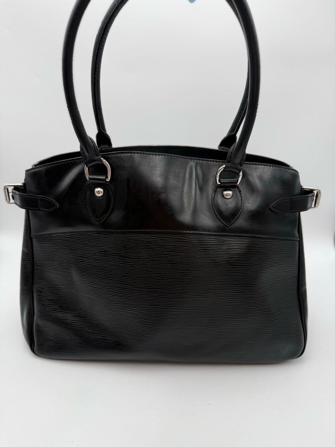 Louis Vuitton Passy Epi Noir GM