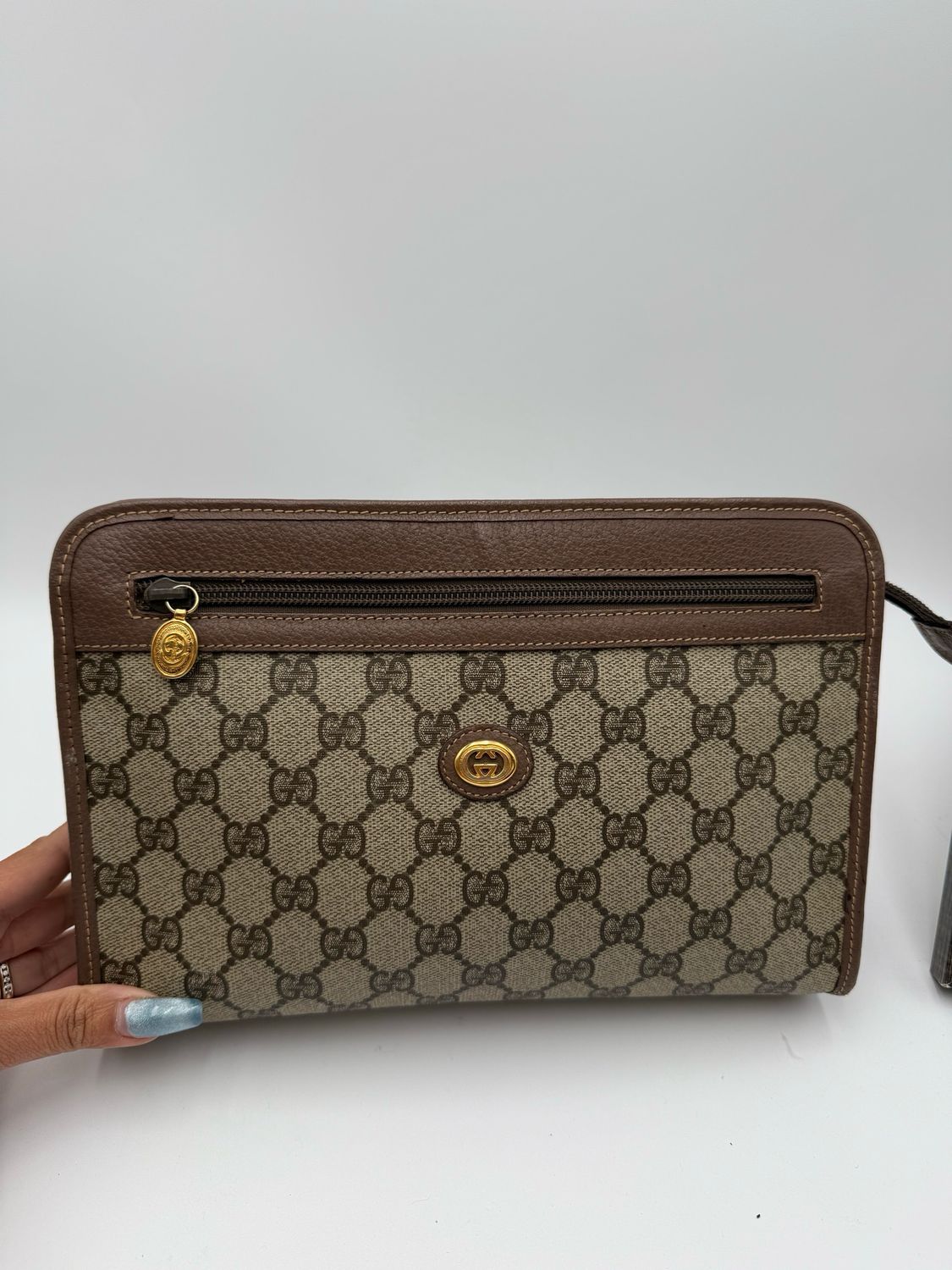 Gucci Supreme Clutch Zipper Vintage Toiletry