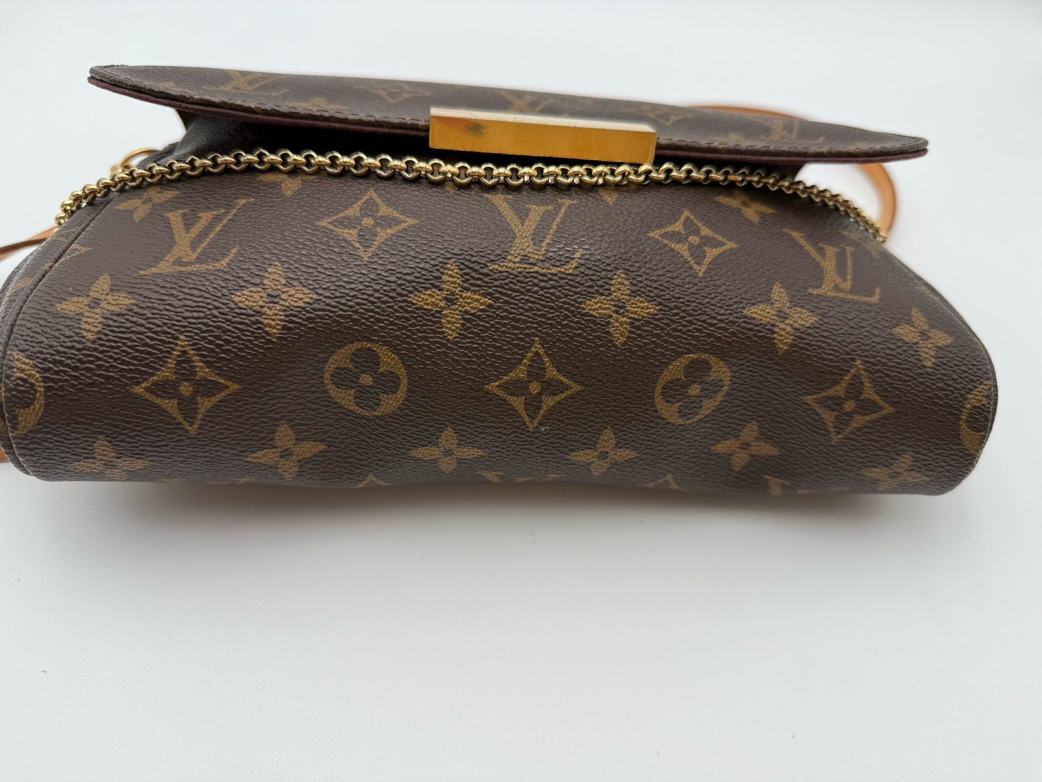 Louis Vuitton Monogram Favorite Mm Messenger Crossbody 