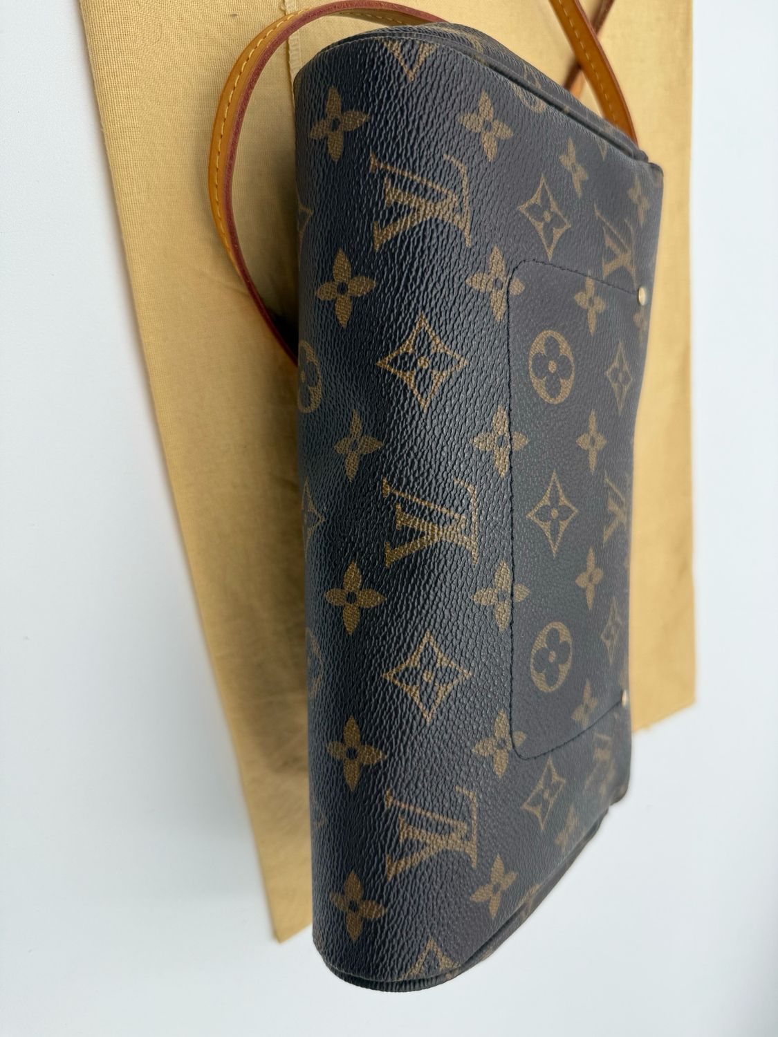 Louis Vuitton Monogram Favorite Mm Messenger Crossbody 