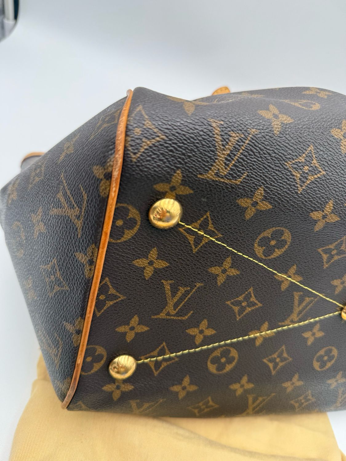 Louis Vuitton Monogram Tivoli Gm