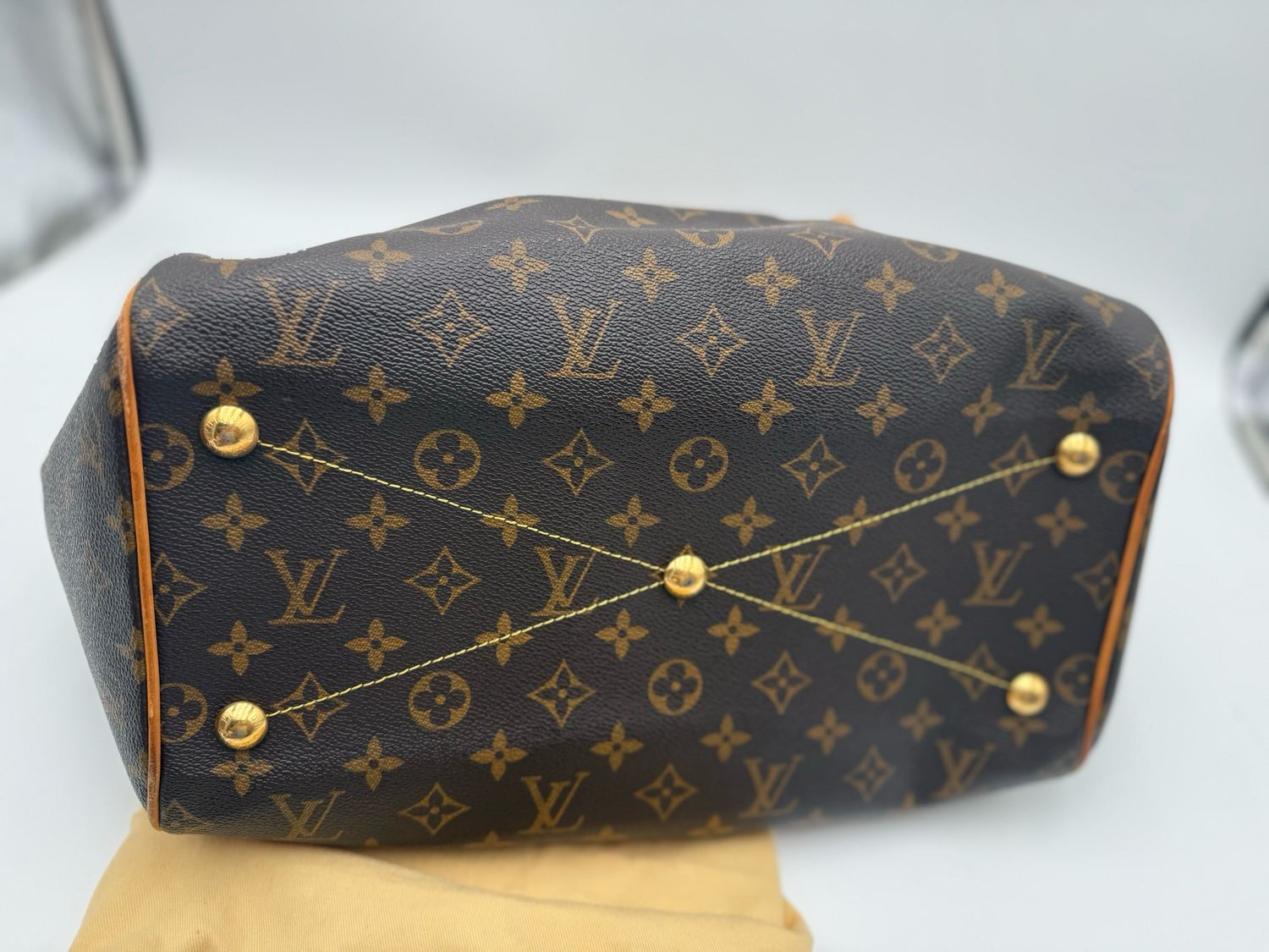 Louis Vuitton Monogram Tivoli Gm