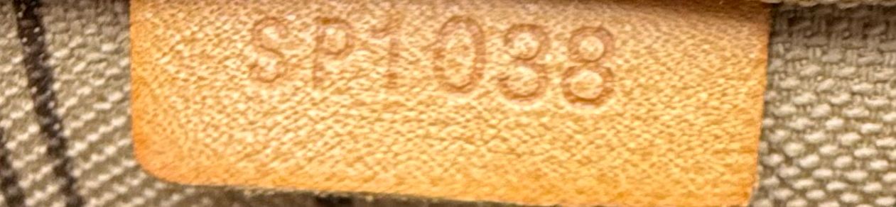Louis Vuitton Neverfull MM Tote