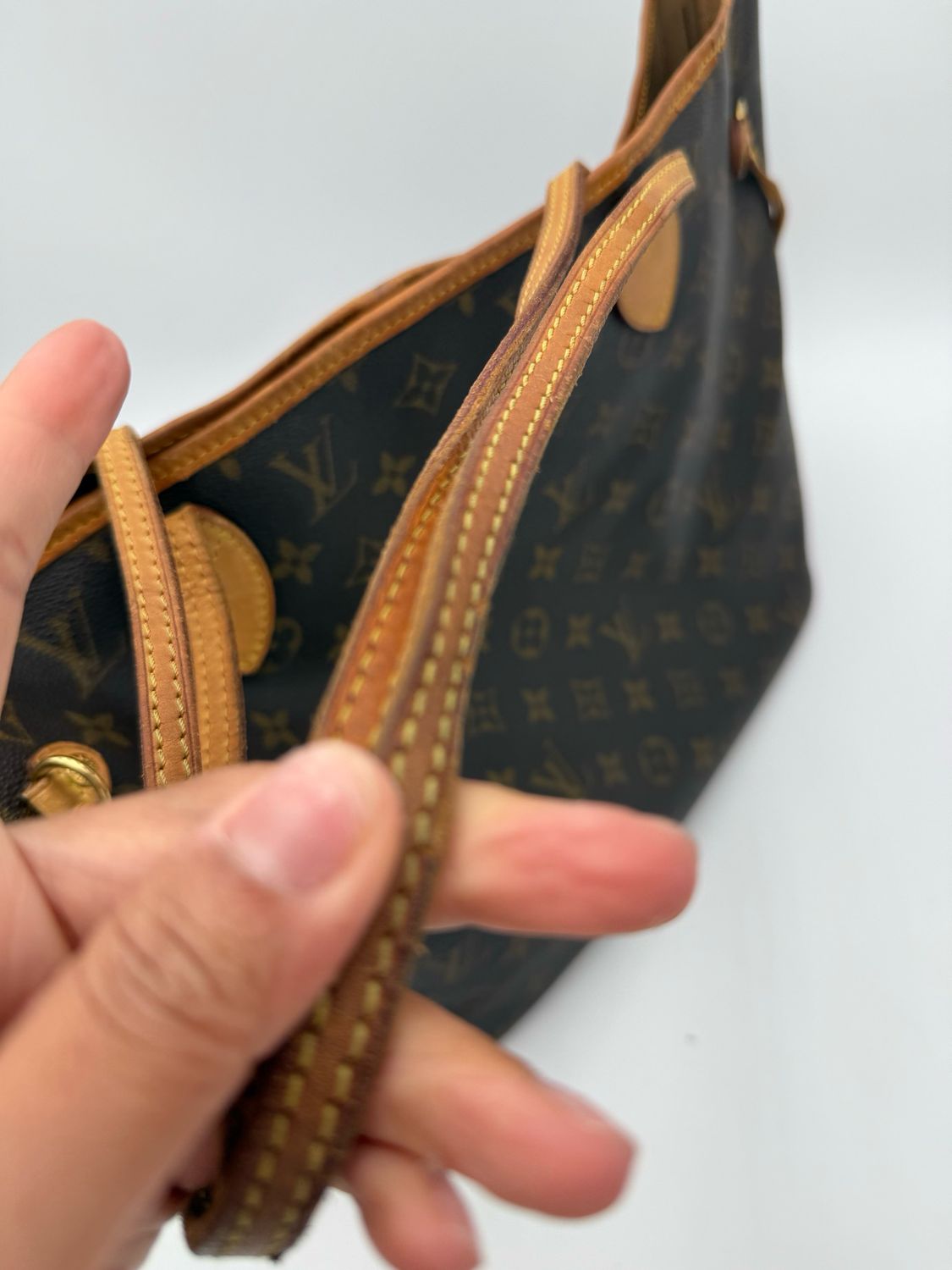 Louis Vuitton Neverfull MM Tote
