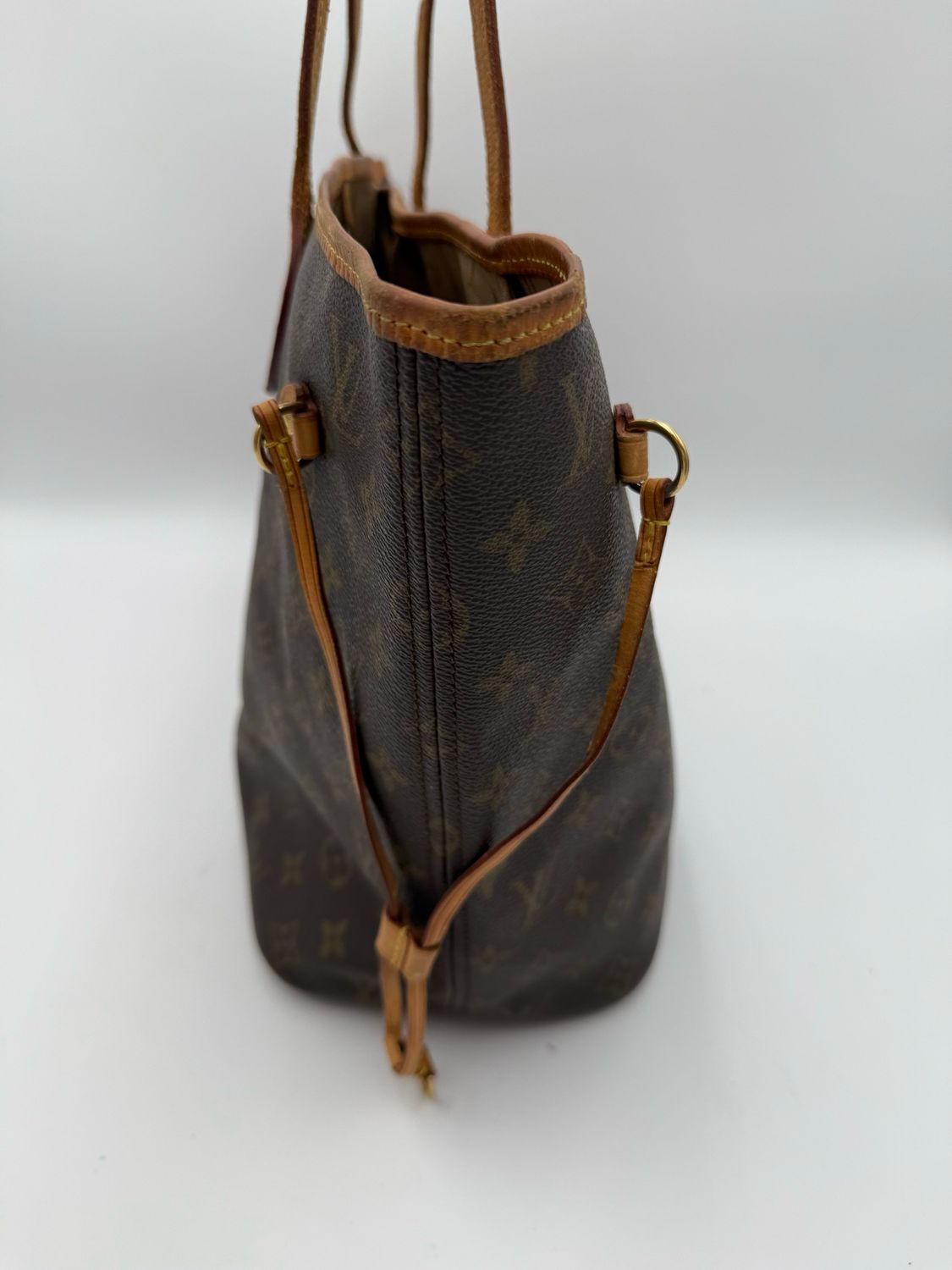 Louis Vuitton Neverfull MM Tote