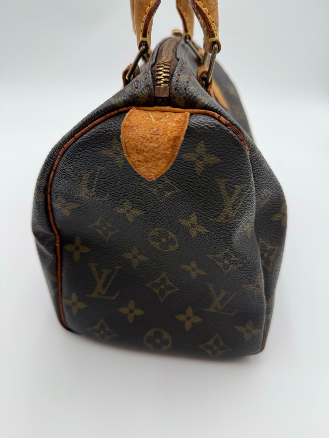 Louis Vuitton Speedy 25 Monogram Satchel Top Handle