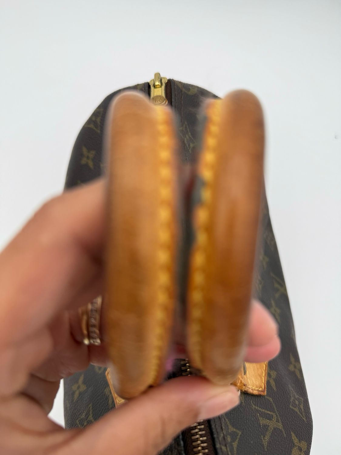 Louis Vuitton Speedy 25 Monogram Satchel Top Handle