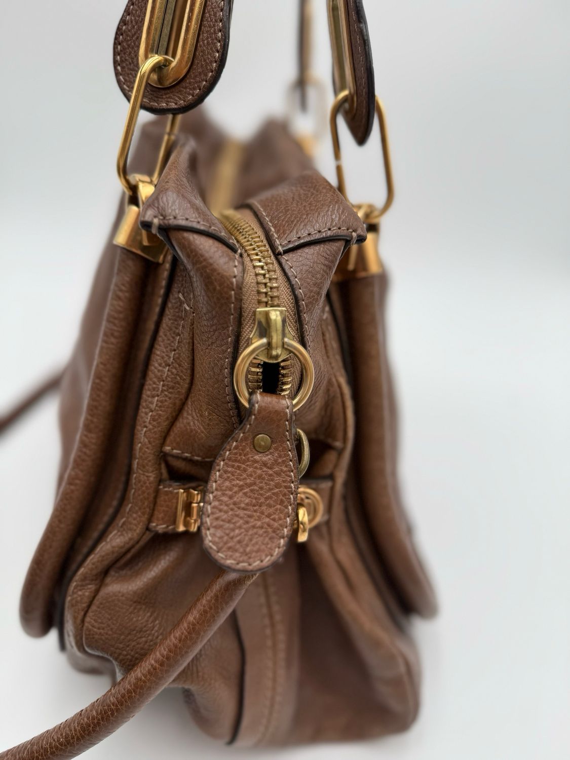 Chloe Paraty Lambskin Medium Crossbody Messenger Sling