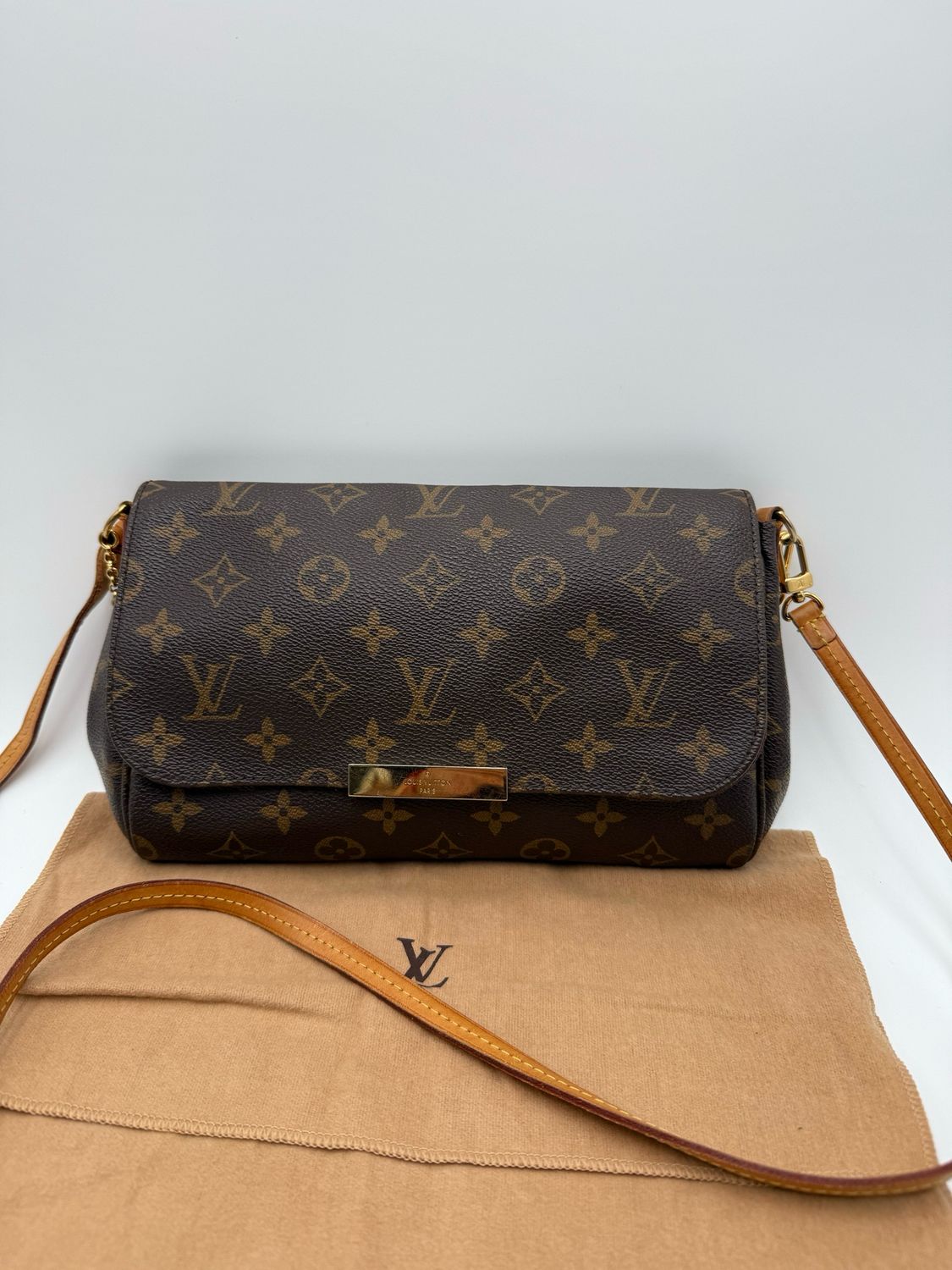 Louis Vuitton Favorite Mm Shoulder Bag Crossbody
