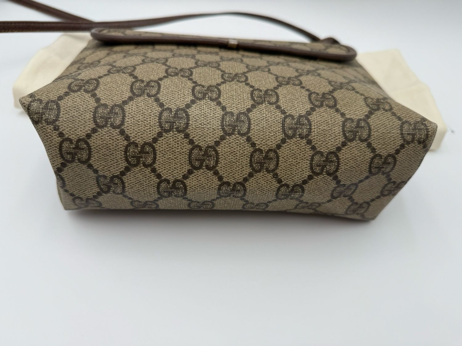 Gucci Supreme Vintage Sling Crossbody