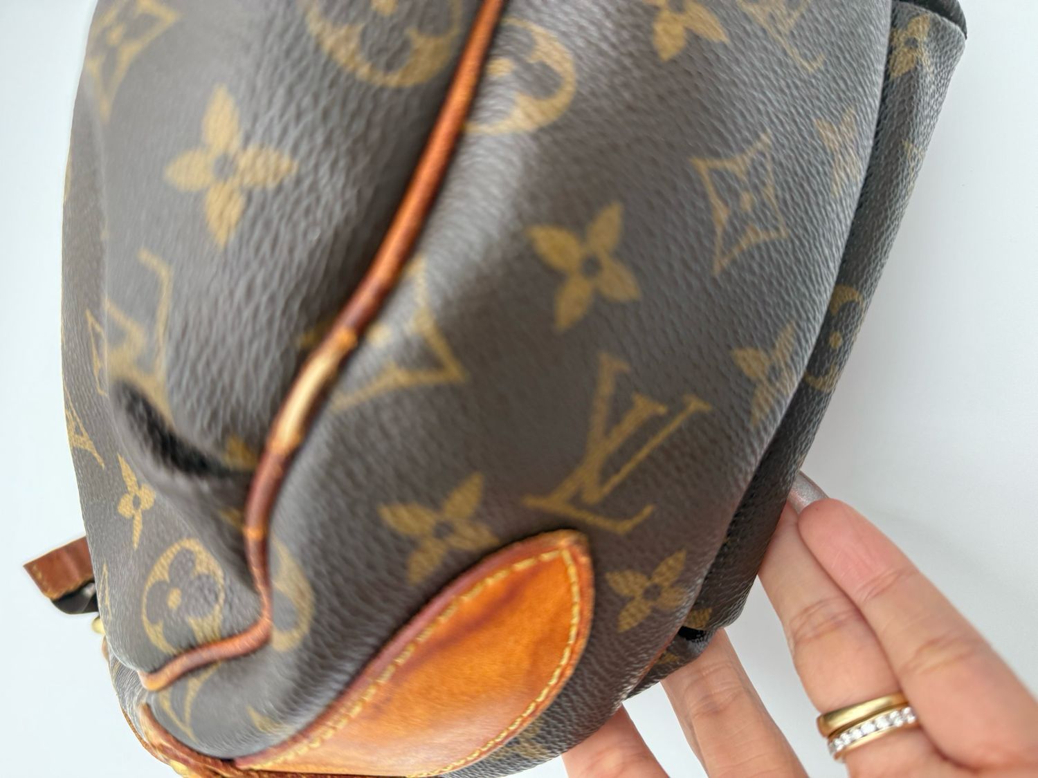 Louis Vuitton Monogram Tulum GM