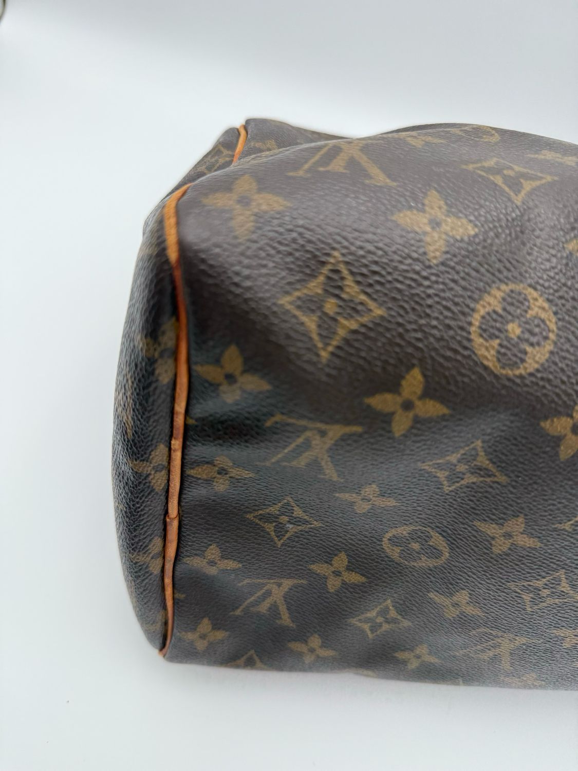 Louis Vuitton Monogram Speedy 30 Satchel Handbag Top Handle