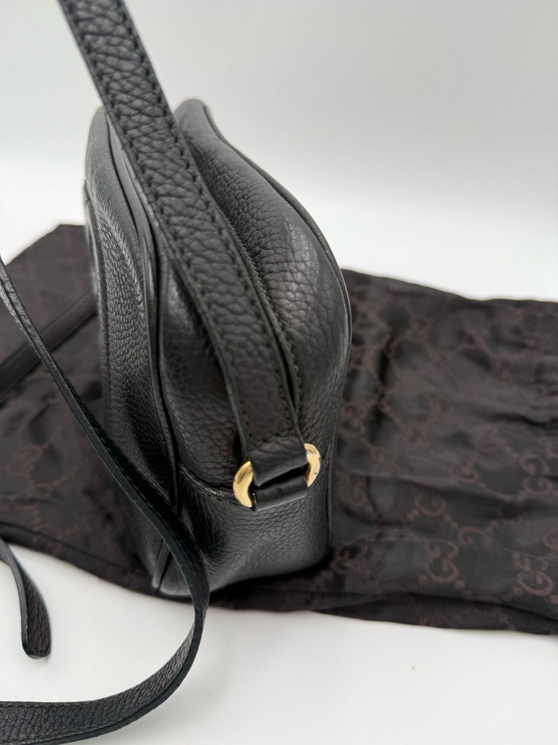 Gucci Soho Camera Bag Messenger Sling Small Black Pebbled Leather