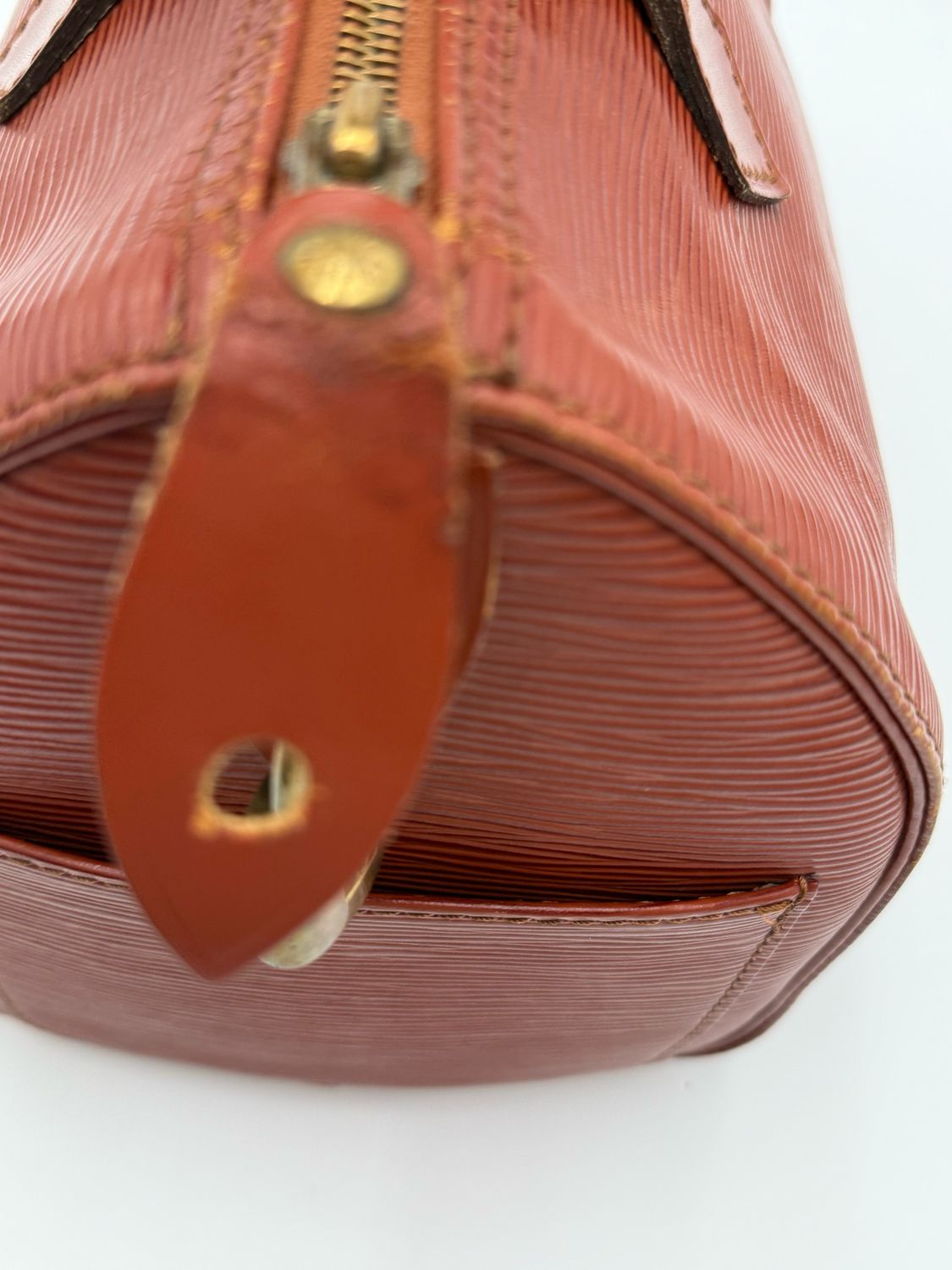 Louis Vuitton Speedy 25 Epi Boston Satchel Top Handle