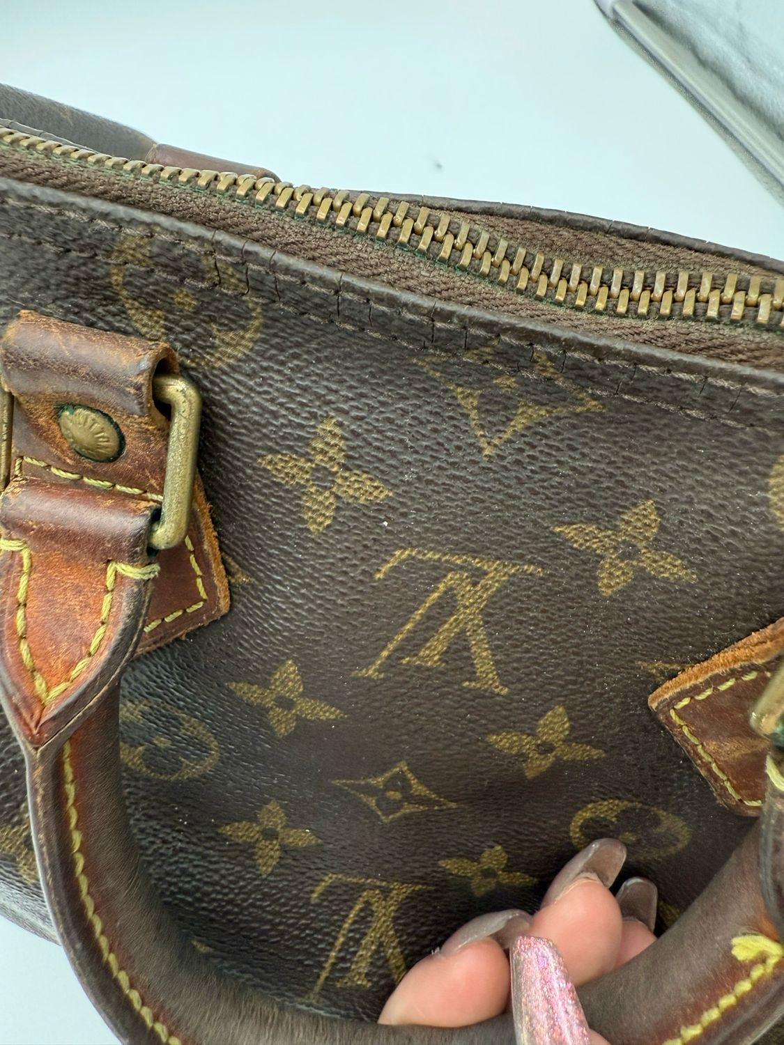 Loui Vuitton Speedy 25 Monogram Satchel