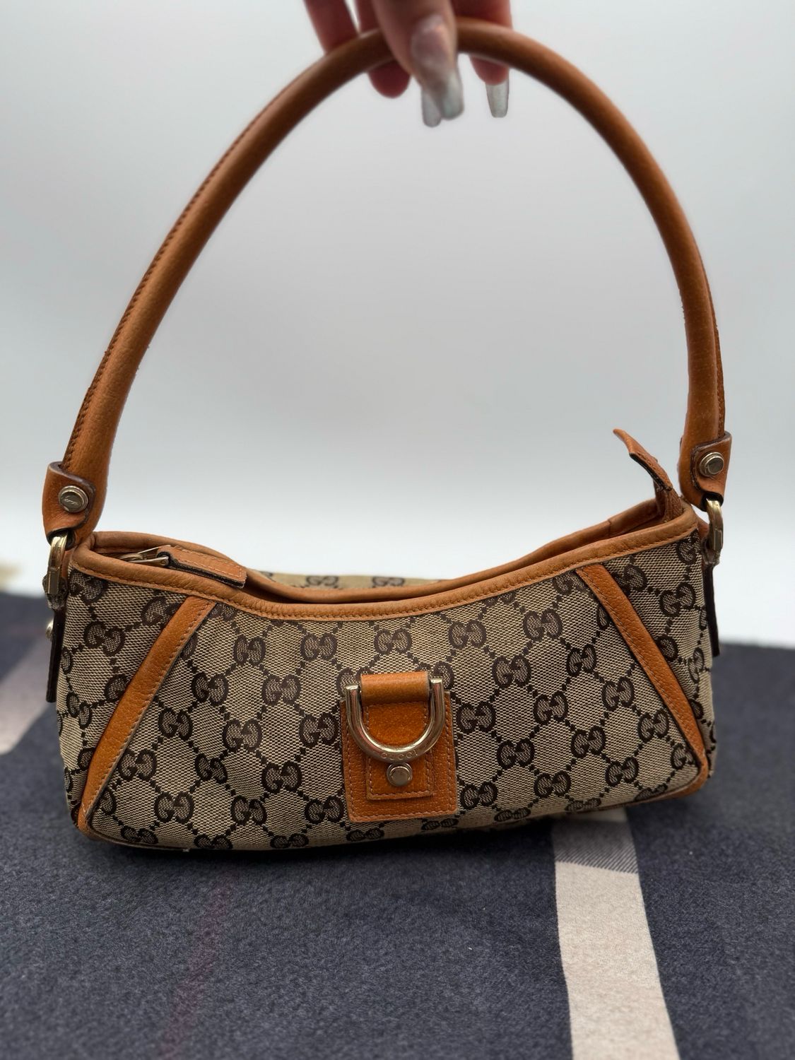 Gucci Abbey Pochette Hobo Shoulder Bag Zipper