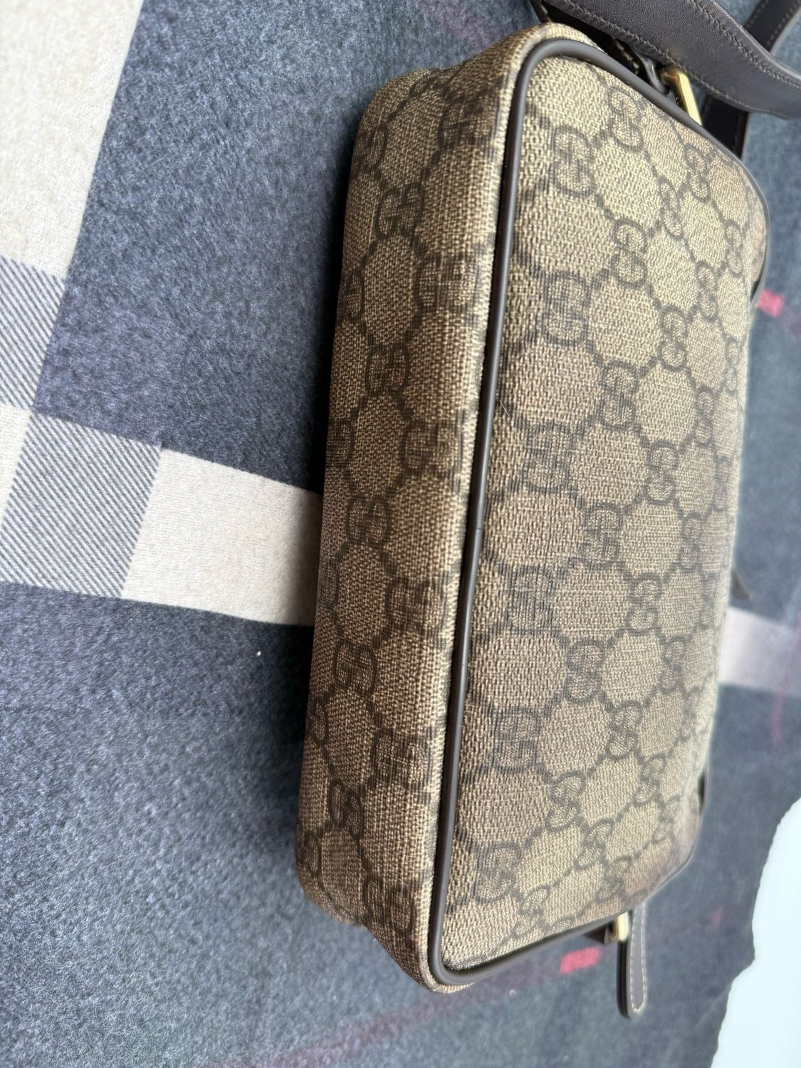 Gucci Monogram Supreme Plus Camera Bag Messenger Sling
